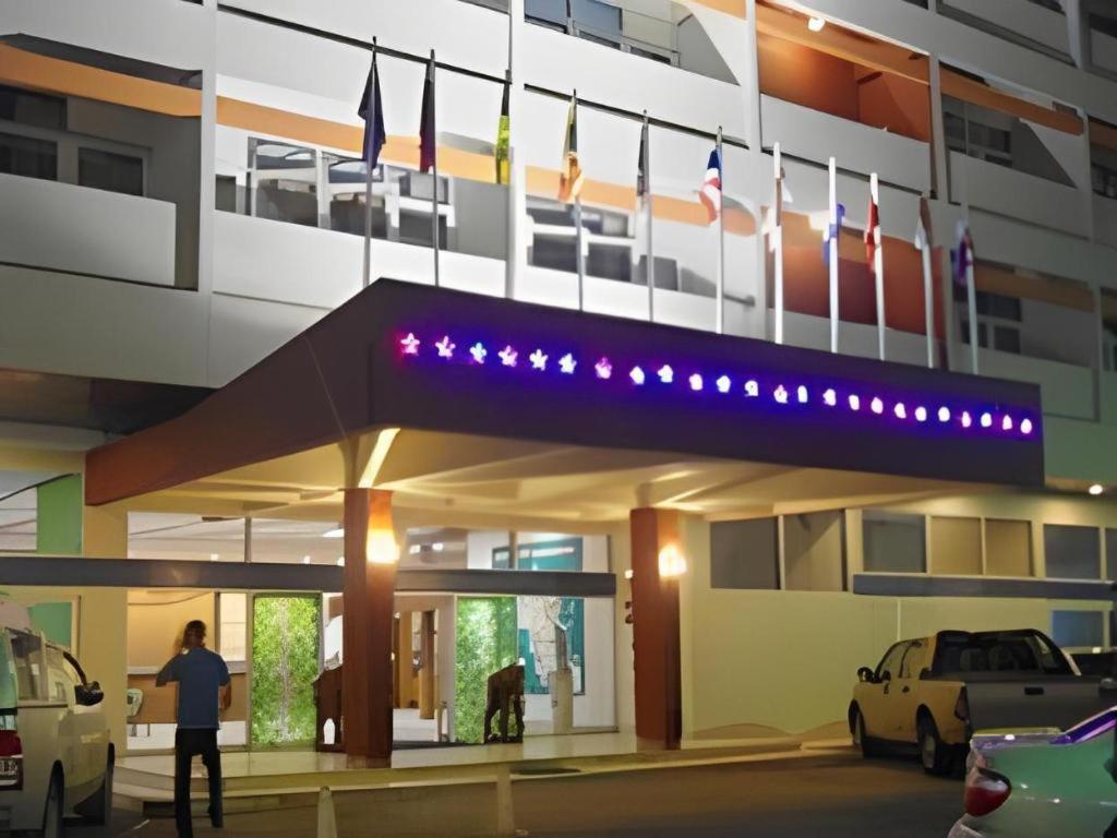Ubon Hotel Ubon Ratchathani Esterno foto