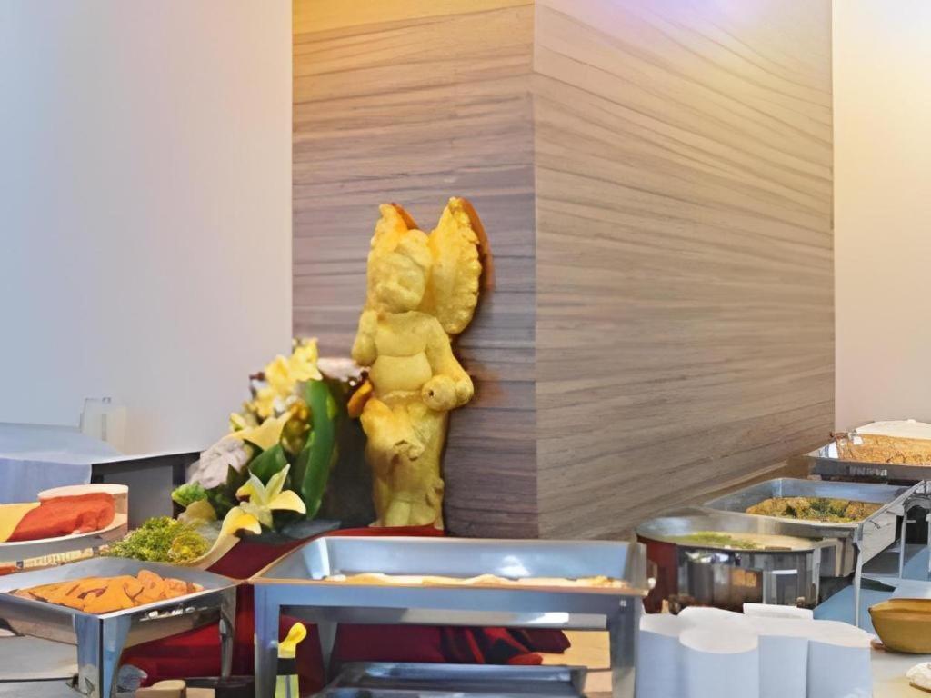 Ubon Hotel Ubon Ratchathani Esterno foto
