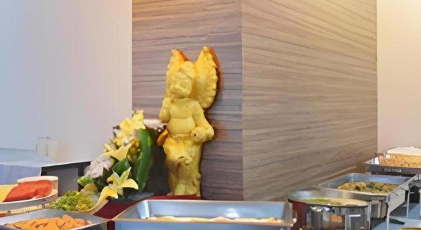 Ubon Hotel Ubon Ratchathani Esterno foto