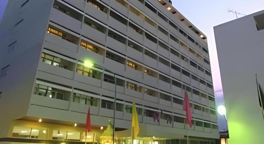 Ubon Hotel Ubon Ratchathani Esterno foto