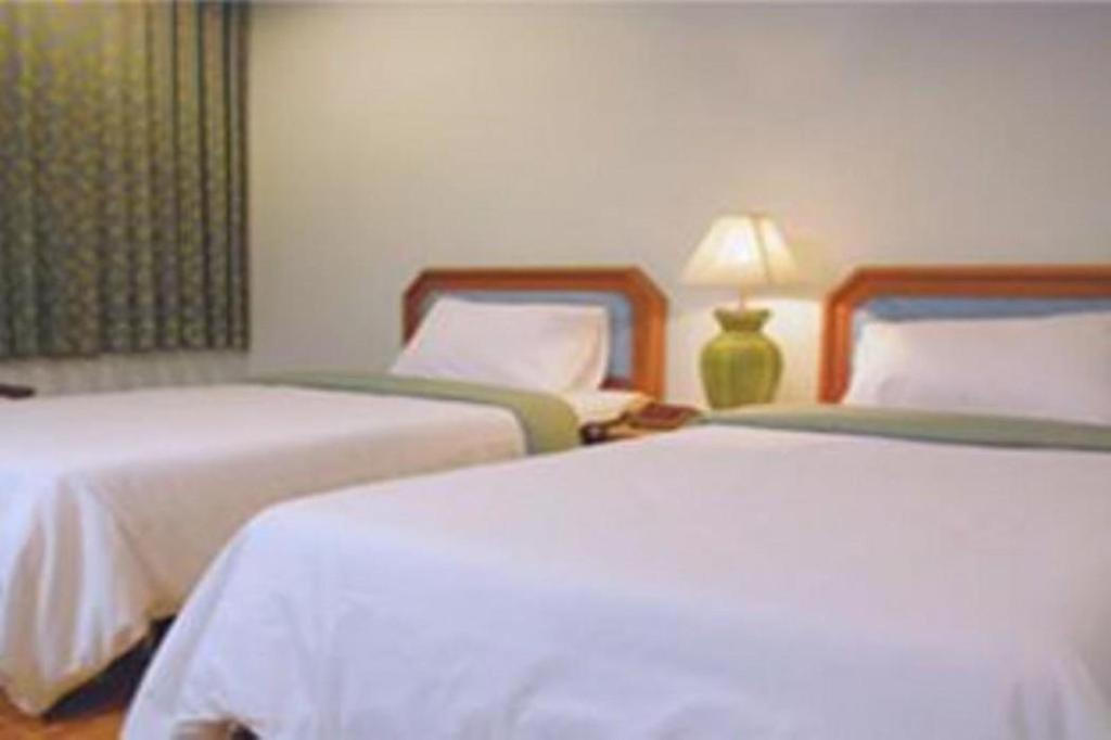 Ubon Hotel Ubon Ratchathani Esterno foto