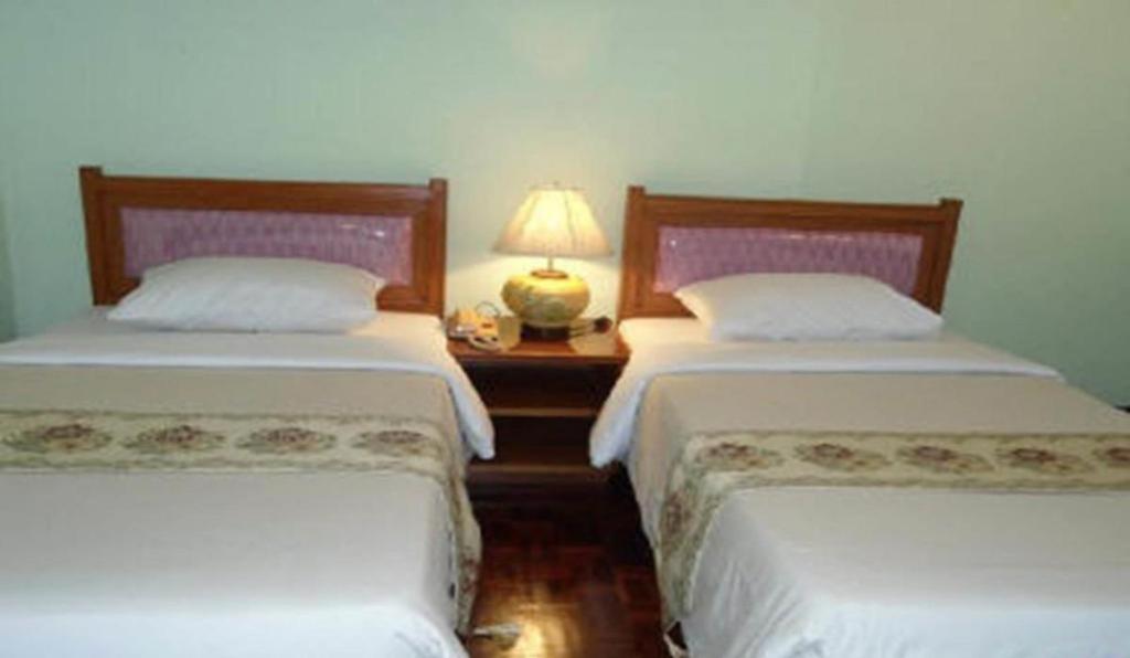 Ubon Hotel Ubon Ratchathani Esterno foto