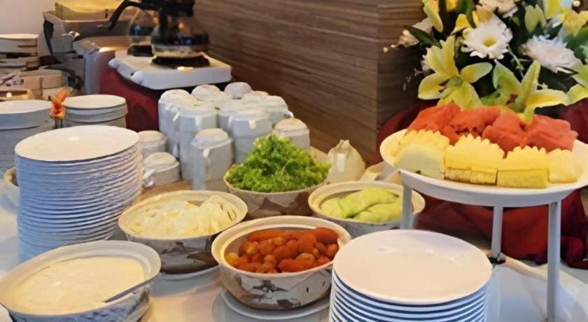 Ubon Hotel Ubon Ratchathani Esterno foto